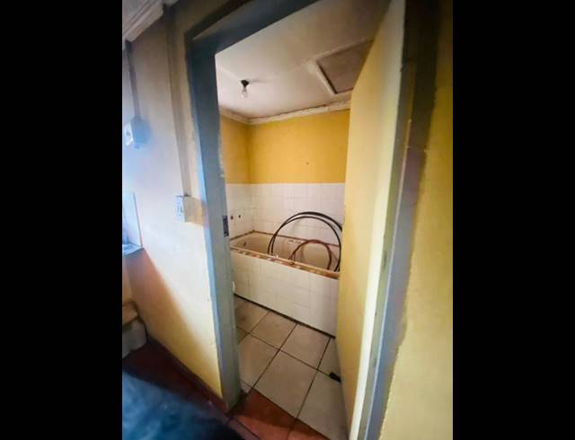 2 BEDROOM HOUSE FOR SALE IN GREENFIELD